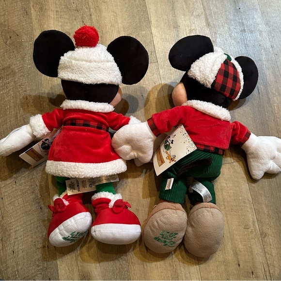 Disney Store Exclusive Original Mickey & Minnie Mouse 2017 Holiday Plush Set - Picture 3 of 7